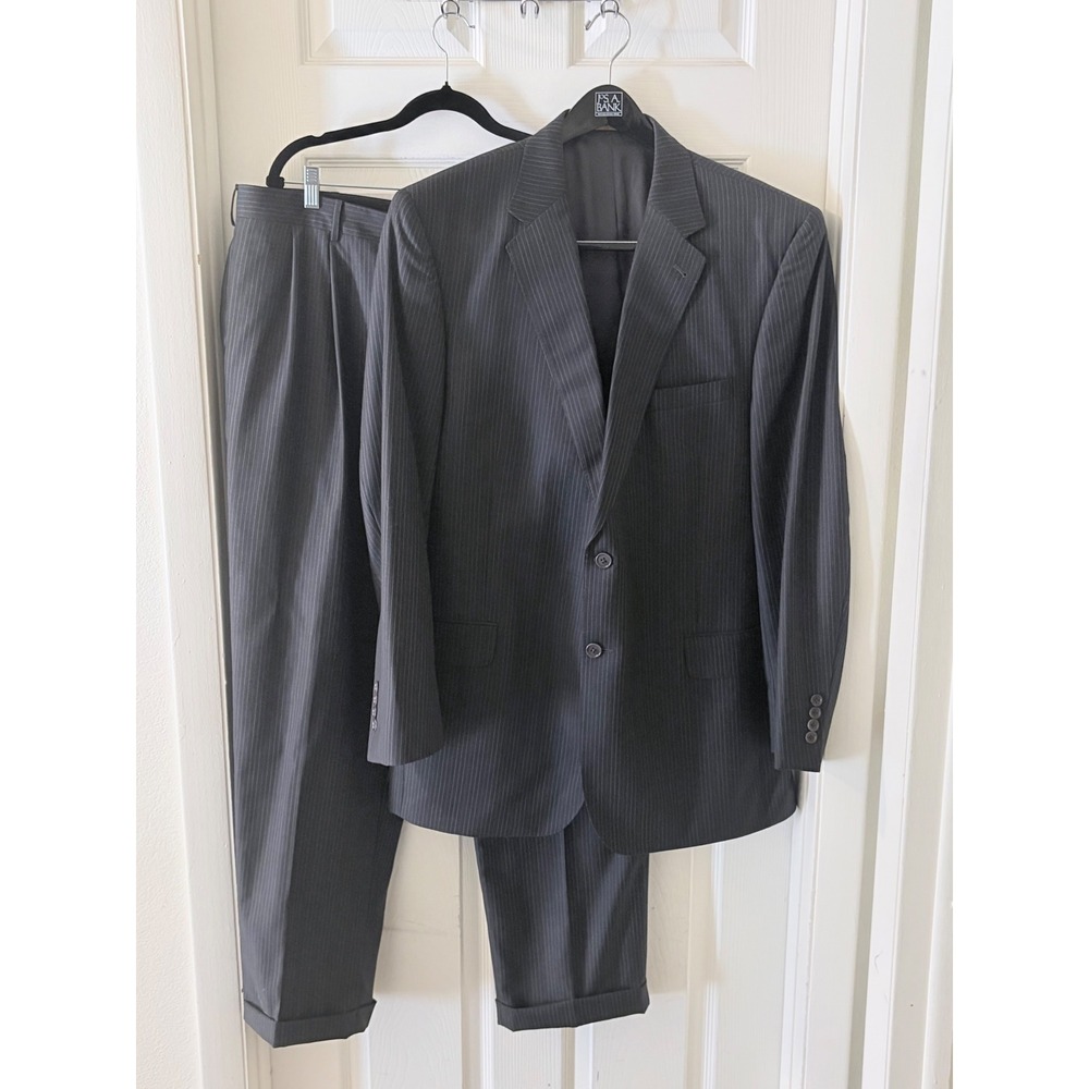Jos A Bank Signature Platinum 46L Black Pinstripe Wool Suit Made in Italy 40W